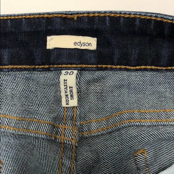 Edyson highwaist cut offs - Picture 3 of 4